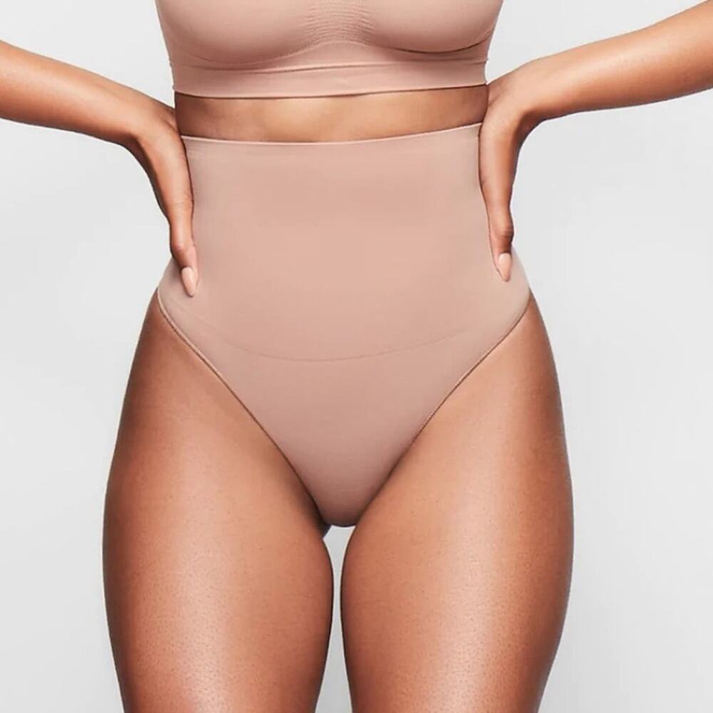 Skims Core Control Thong Brand New No Box Size L/XL